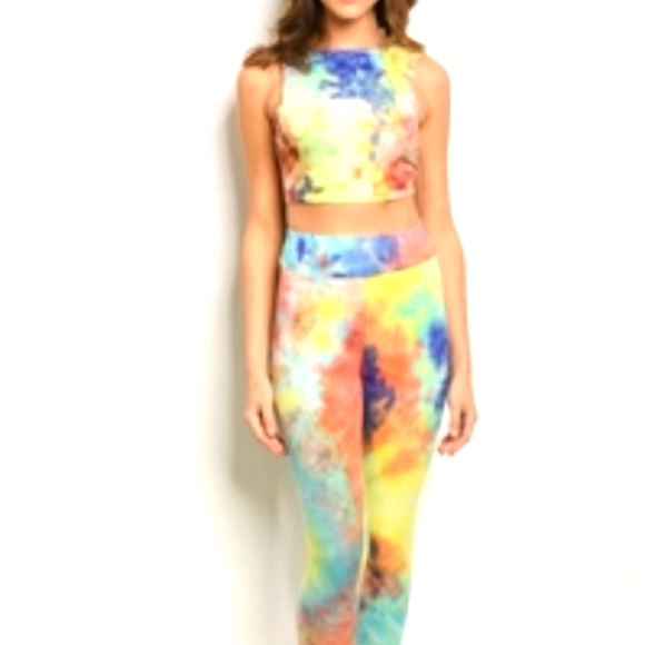 BOUTIQUE ๐ Lipstick Multi-Colored Tie Dyed Crop & Legging Set - Picture 1 of 10